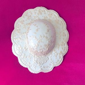 VTG Light Blue Ceramic Hat Wall Hanging